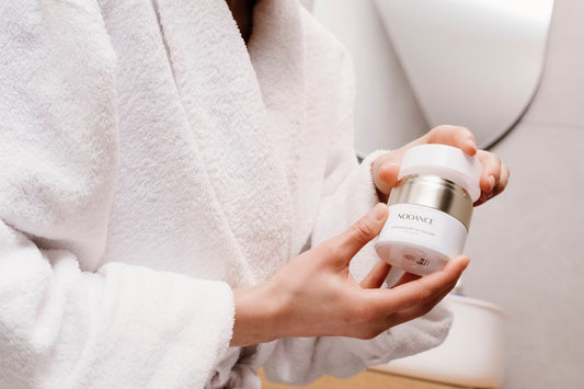 Crème Anti-Âge pour les + de 70 ans : comment choisir le meilleur soin visage pour les peaux matures ?